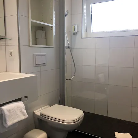 Hotel Zur Post Ξενοδοχείο 3*
