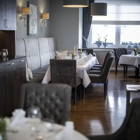 Hotel Zur Post Ξενοδοχείο 3*