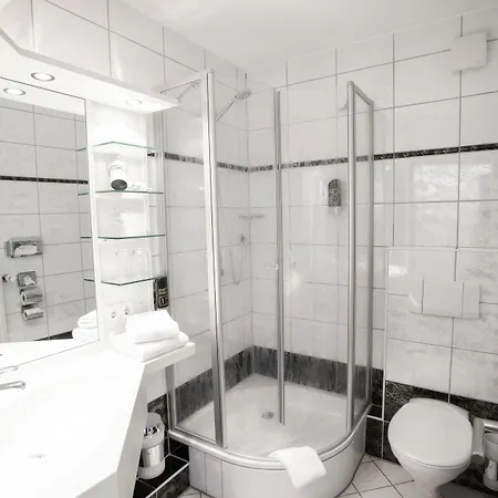 Ξενοδοχείο Hotel Zur Post Brilon