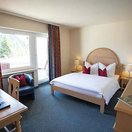 Hotel Zur Post 3*