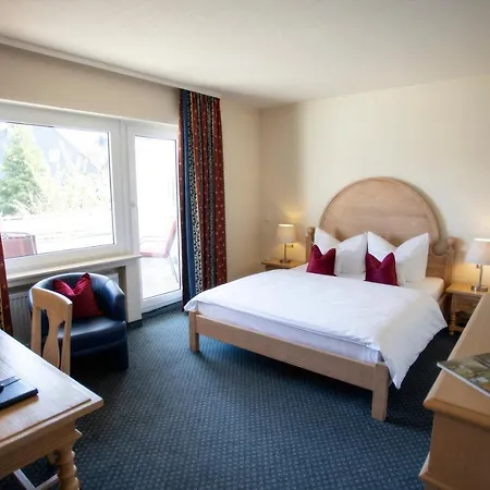Hotel Zur Post 3*