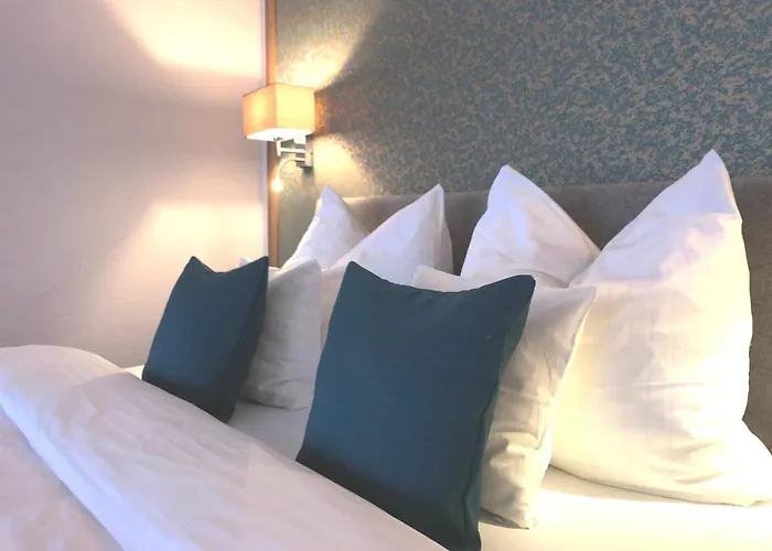 Szálloda Zur Post 3*