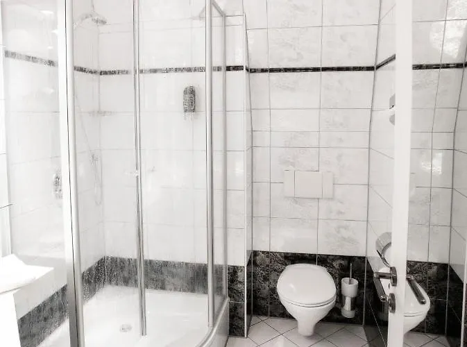 Zur Post Szálloda 3*